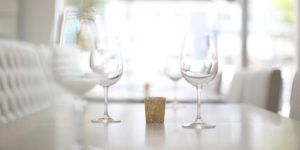 WHITE LOUNGE